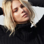 skin cleanser template about founder img bg